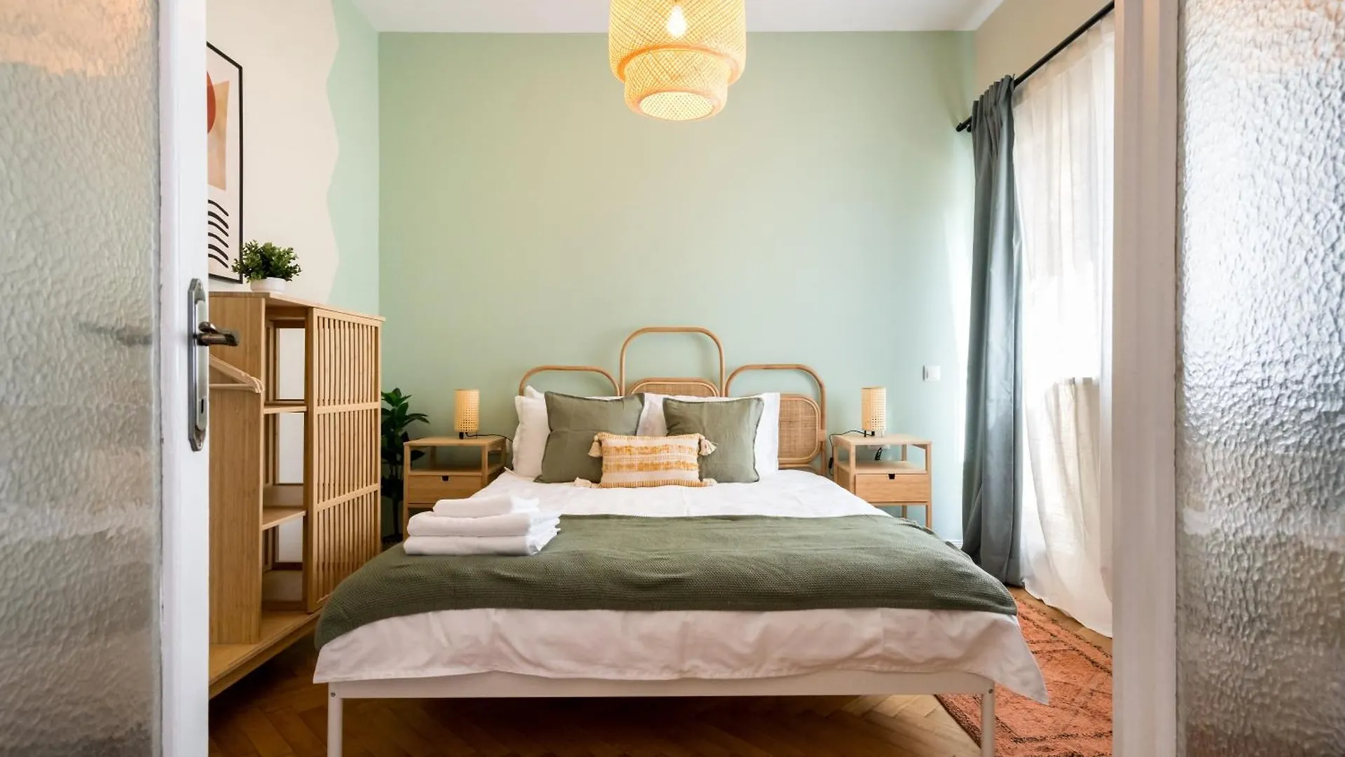 Urban Dream Studio With City Views & Comfort Bucharest