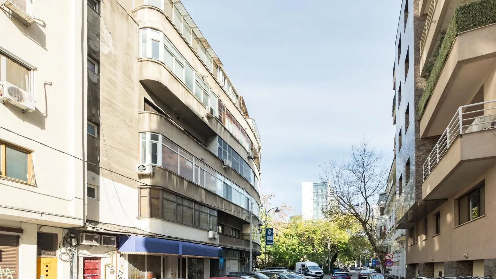 Urban Dream Studio With City Views & Comfort Bucharest Apartment