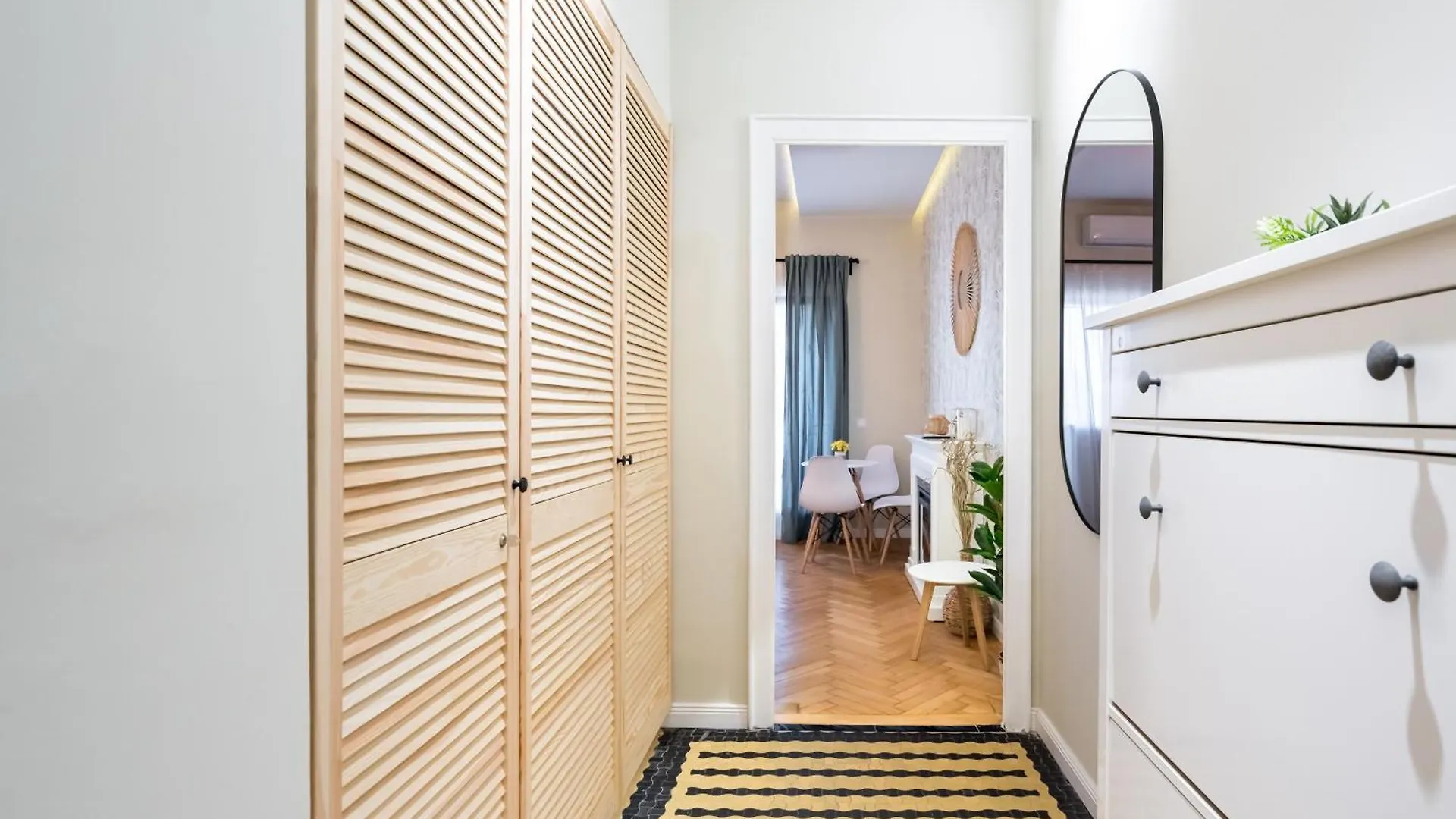 Urban Dream Studio With City Views & Comfort Bucharest 0*,
