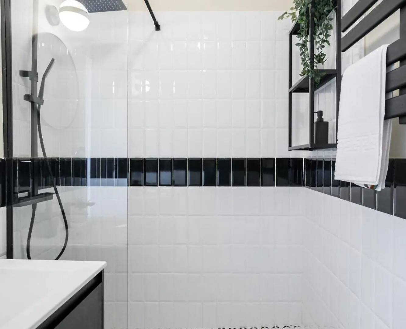 Urban Dream Studio With City Views & Comfort Bucharest 0*,