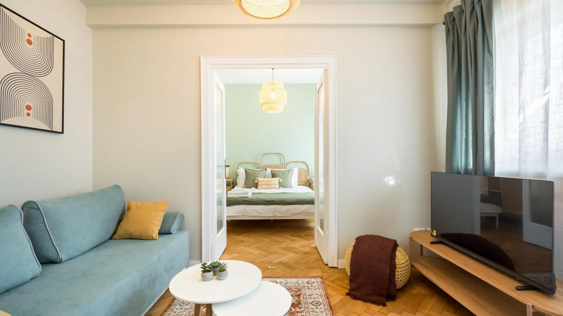 Urban Dream Studio With City Views & Comfort Bucharest 0*,  Romania